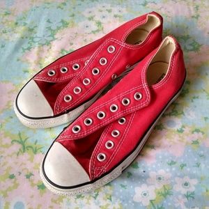 Converse sneakers in red